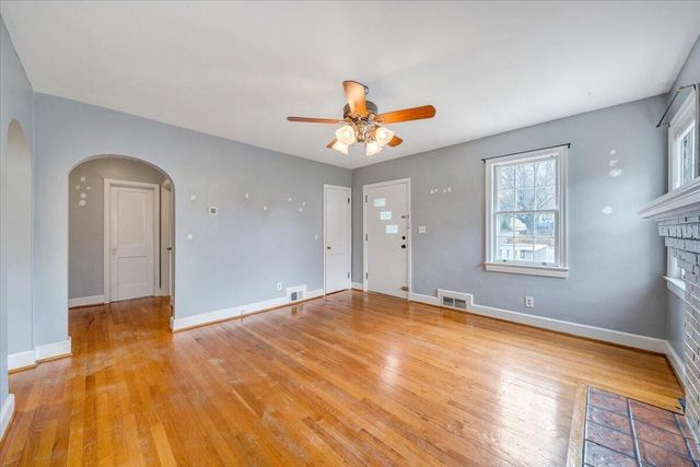 910 Brandon AVE, Roanoke, VA 24015