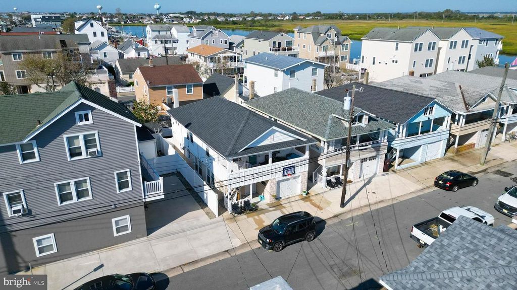 200 N SACRAMENTO AVE, Ventnor City, NJ 08406