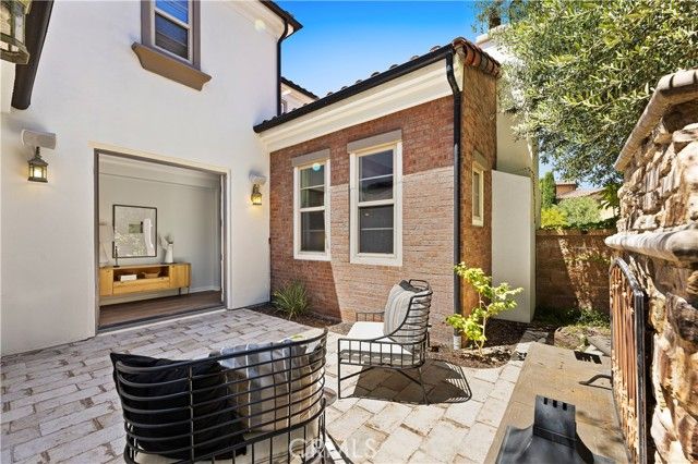 54 VALLEY TERRACE, Irvine, CA 92603