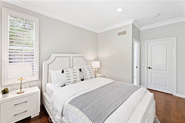 54 VALLEY TERRACE, Irvine, CA 92603