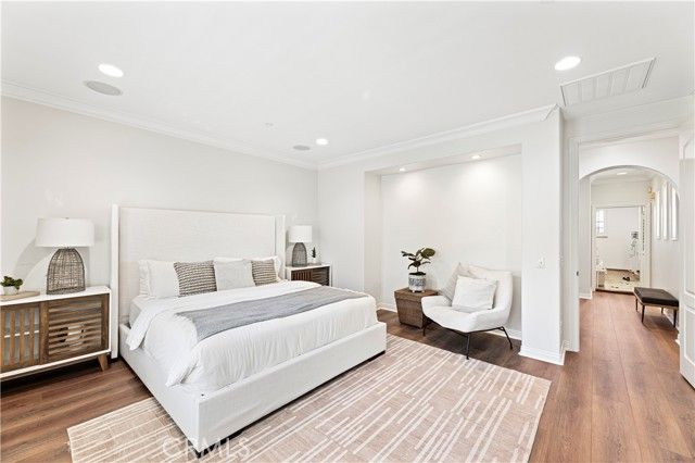 54 VALLEY TERRACE, Irvine, CA 92603