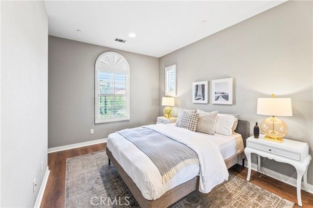 54 VALLEY TERRACE, Irvine, CA 92603