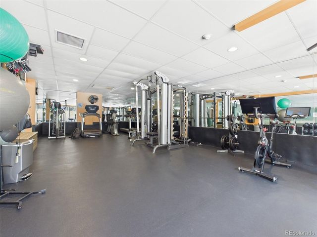 2 Adams St 905, Denver, CO 80206