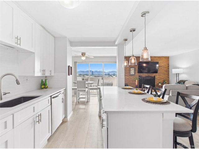 2 Adams St 905, Denver, CO 80206