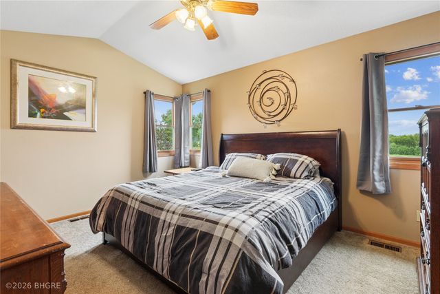 14421 Summit Drive, Clive, IA 50325