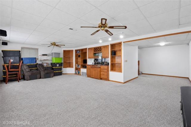 14421 Summit Drive, Clive, IA 50325