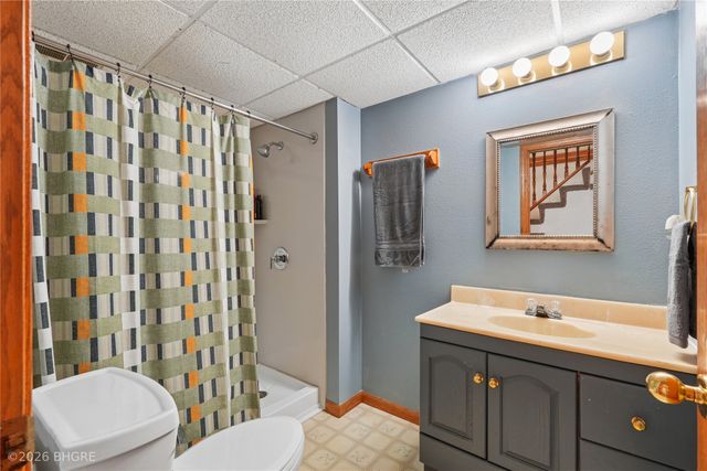 14421 Summit Drive, Clive, IA 50325