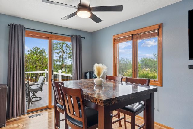 14421 Summit Drive, Clive, IA 50325