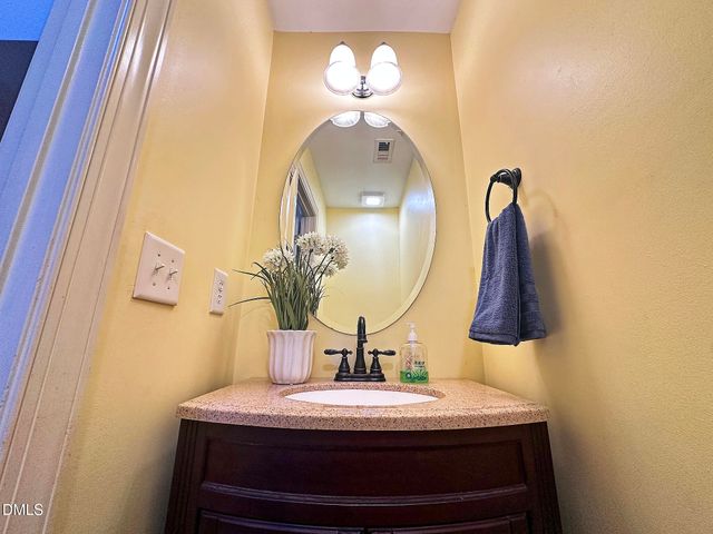 720 Pyracantha Drive, Holly Springs, NC 27540