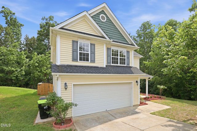 720 Pyracantha Drive, Holly Springs, NC 27540