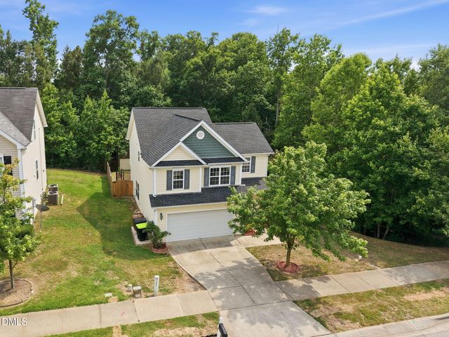 720 Pyracantha Drive, Holly Springs, NC 27540