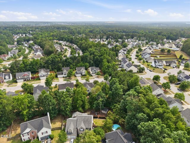 720 Pyracantha Drive, Holly Springs, NC 27540
