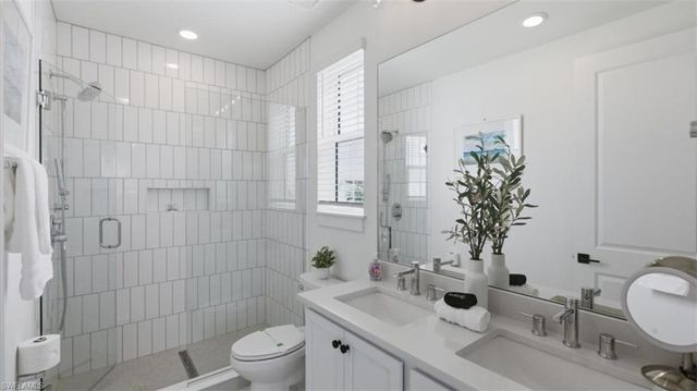 129 Pearl ST, Fort Myers Beach, FL 33931