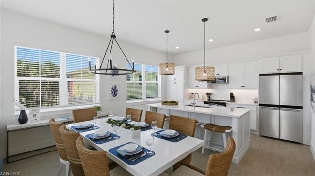 129 Pearl ST, Fort Myers Beach, FL 33931