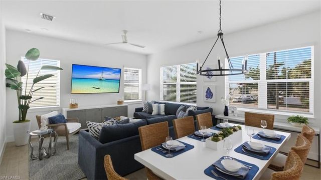 129 Pearl ST, Fort Myers Beach, FL 33931