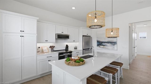 129 Pearl ST, Fort Myers Beach, FL 33931