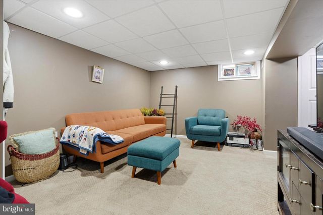 332 GRAMERCY DR, Clifton Heights, PA 19018