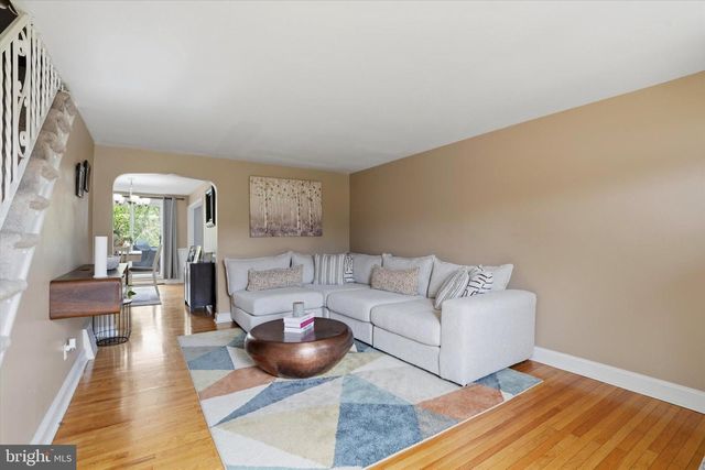 332 GRAMERCY DR, Clifton Heights, PA 19018
