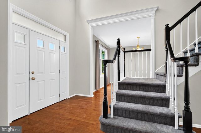 2 WHARTON CT, Kendall Park, NJ 08824