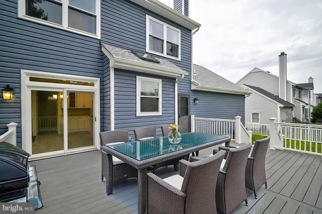 2 WHARTON CT, Kendall Park, NJ 08824