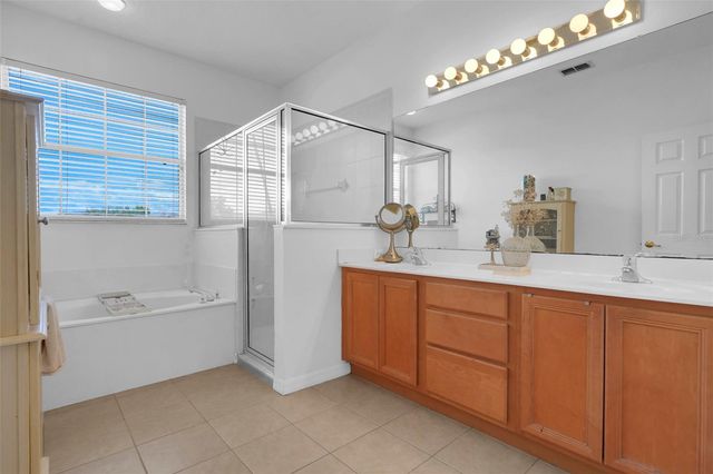 1780 NATURE COVE LANE, Clermont, FL 34711