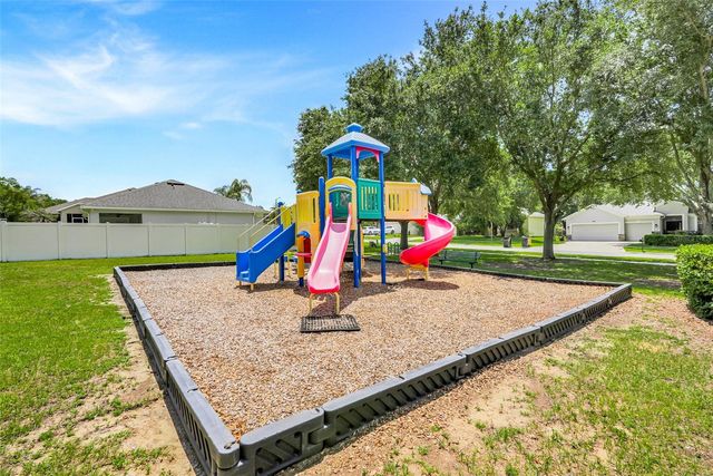 1780 NATURE COVE LANE, Clermont, FL 34711
