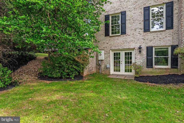 3501 BIRDSBORO DR, Fairfax, VA 22033