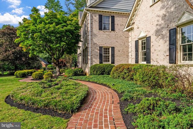 3501 BIRDSBORO DR, Fairfax, VA 22033