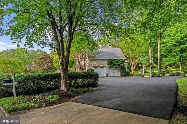 3501 BIRDSBORO DR, Fairfax, VA 22033