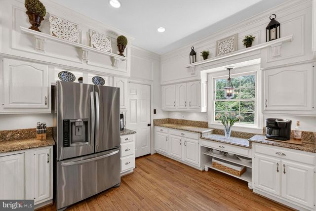 3501 BIRDSBORO DR, Fairfax, VA 22033