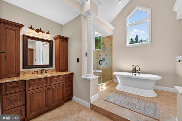 3501 BIRDSBORO DR, Fairfax, VA 22033