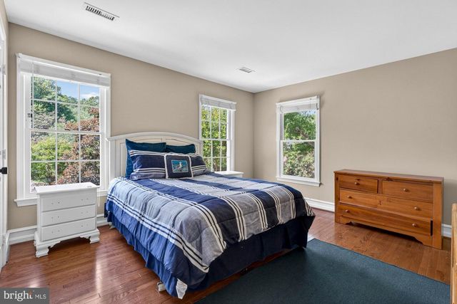 3501 BIRDSBORO DR, Fairfax, VA 22033