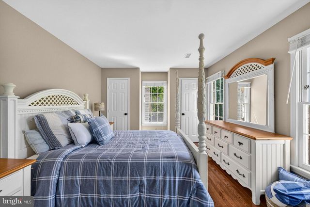 3501 BIRDSBORO DR, Fairfax, VA 22033