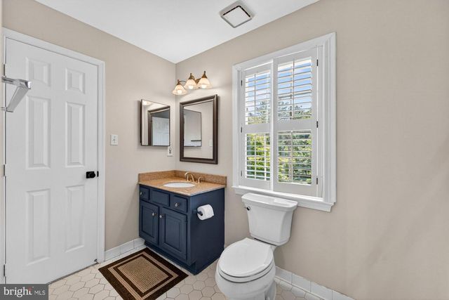 3501 BIRDSBORO DR, Fairfax, VA 22033