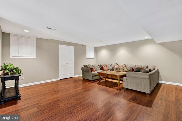 3501 BIRDSBORO DR, Fairfax, VA 22033