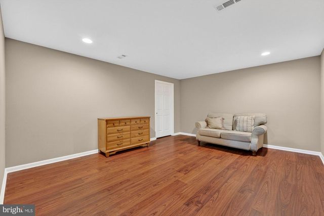 3501 BIRDSBORO DR, Fairfax, VA 22033