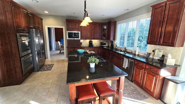 2440 Ashton Court, Cincinnati, OH 45244