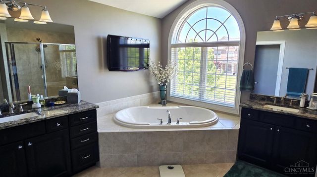 2440 Ashton Court, Cincinnati, OH 45244