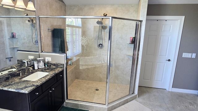 2440 Ashton Court, Cincinnati, OH 45244