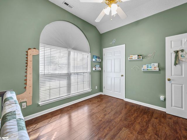 635 Shadow Dance Lane, Boiling Springs, SC 29316