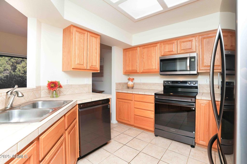 Image 12 of property listing at 1442 VISTA MONTANA Road 1, Sedona, AZ 86336