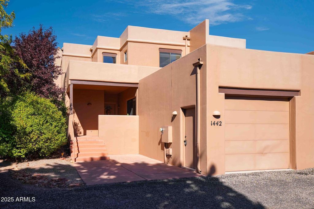 Image 2 of property listing at 1442 VISTA MONTANA Road 1, Sedona, AZ 86336