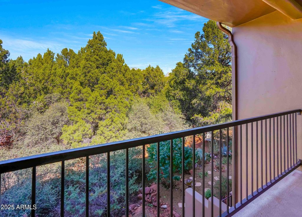 Image 40 of property listing at 1442 VISTA MONTANA Road 1, Sedona, AZ 86336