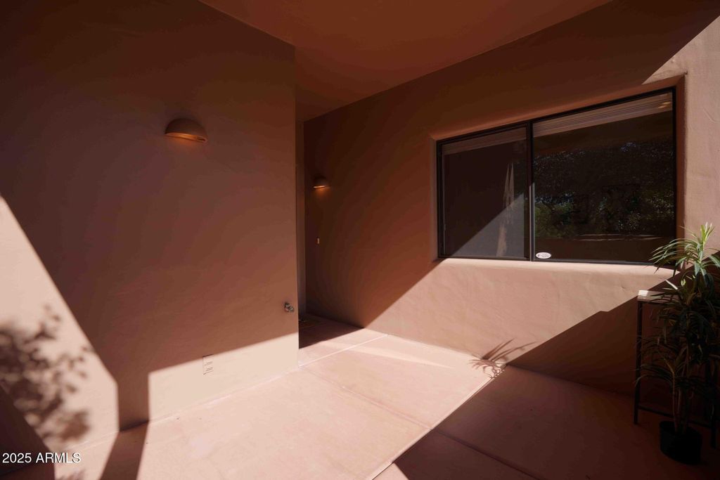 Image 6 of property listing at 1442 VISTA MONTANA Road 1, Sedona, AZ 86336