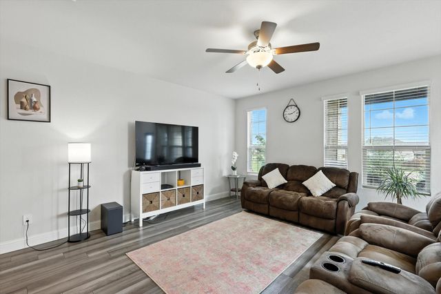 2629 Kings Canyon Mews, Corinth, TX 76210