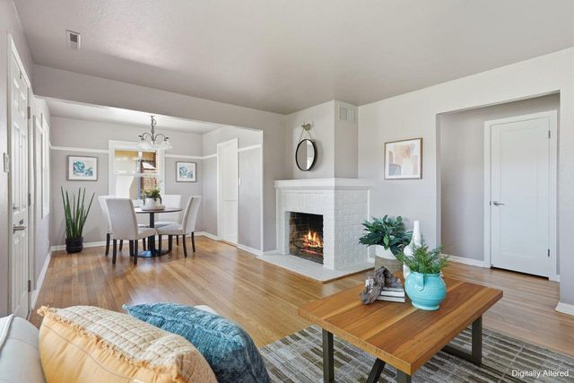 1119 Darnel Way, Sacramento, CA 95822