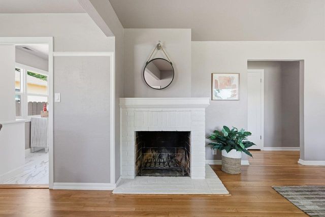 1119 Darnel Way, Sacramento, CA 95822