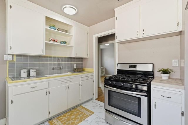 1119 Darnel Way, Sacramento, CA 95822