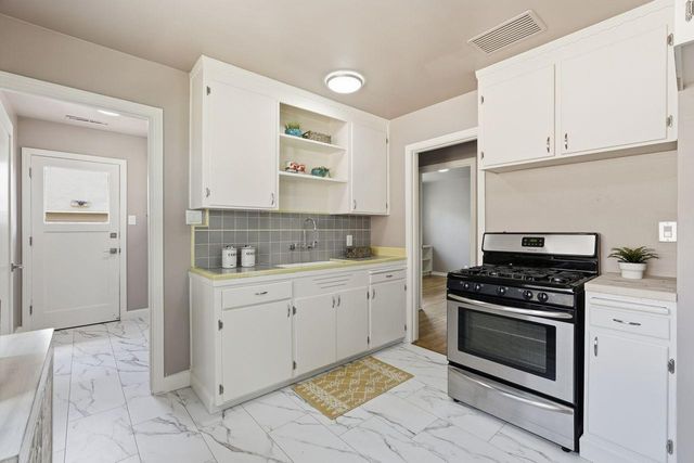 1119 Darnel Way, Sacramento, CA 95822