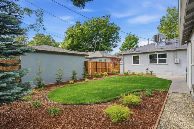 1119 Darnel Way, Sacramento, CA 95822